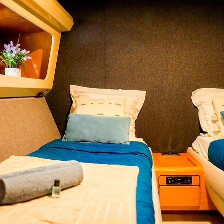 Hotel Yacht Aquamarina Vieux Port La Rochelle La Rochelle  Zewnętrze zdjęcie