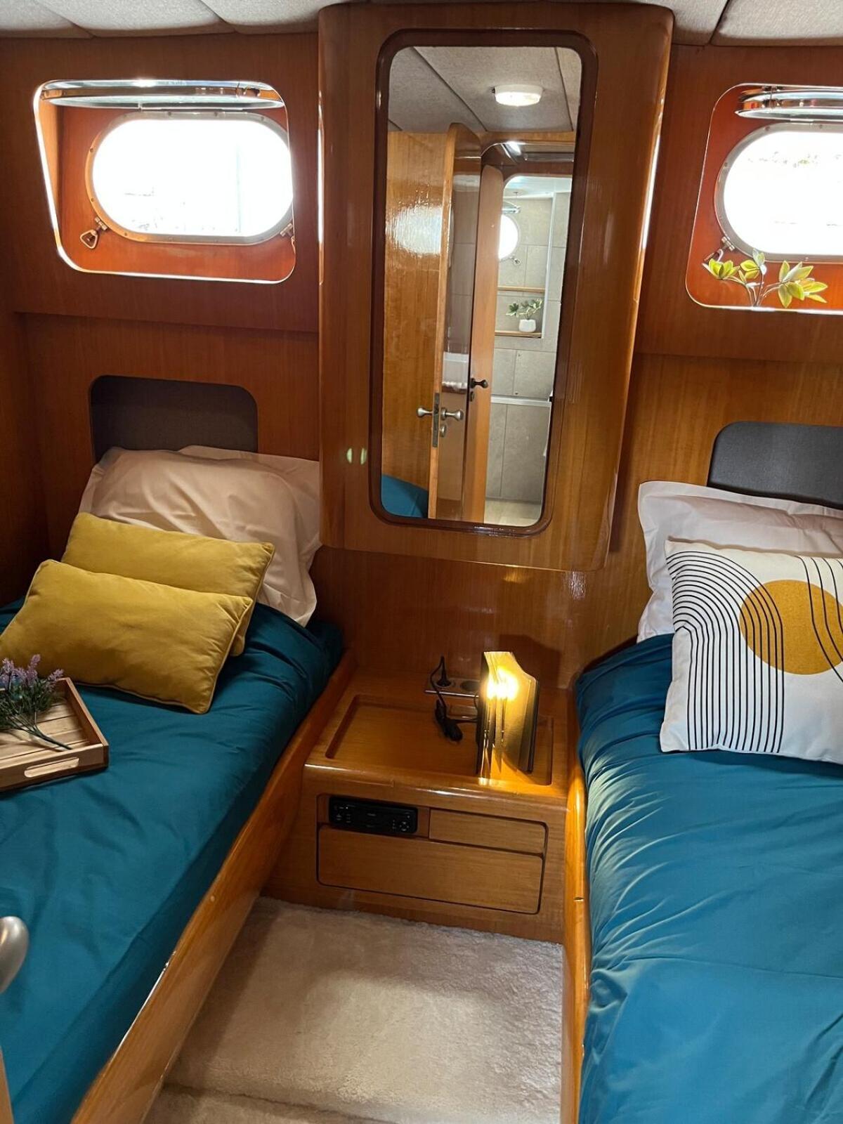 Hotel Yacht Aquamarina Vieux Port La Rochelle La Rochelle  Zewnętrze zdjęcie