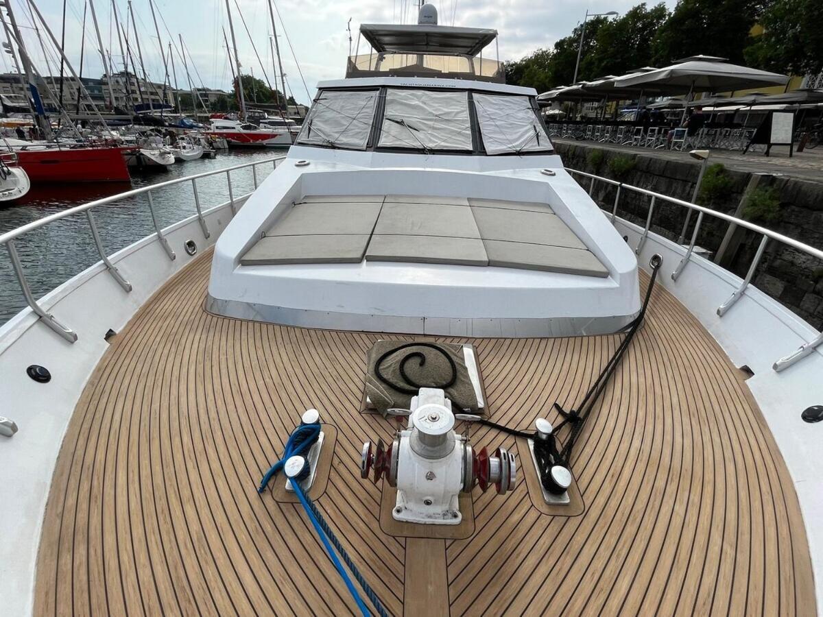Hotel Yacht Aquamarina Vieux Port La Rochelle La Rochelle  Zewnętrze zdjęcie