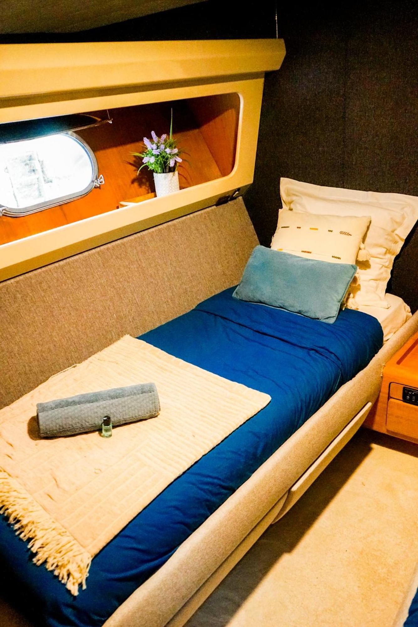 Hotel Yacht Aquamarina Vieux Port La Rochelle La Rochelle  Zewnętrze zdjęcie