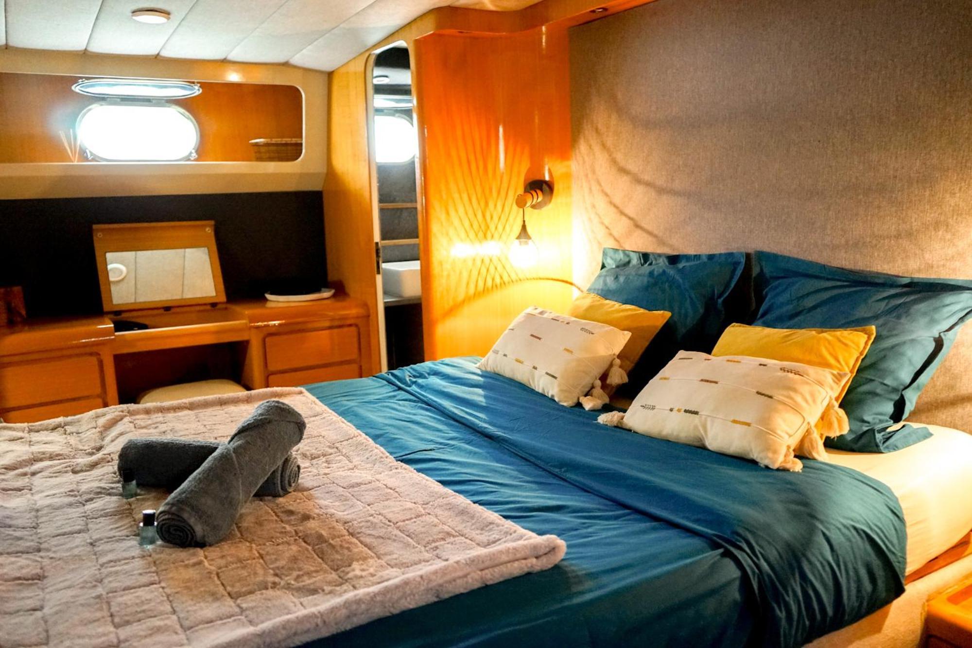 Hotel Yacht Aquamarina Vieux Port La Rochelle La Rochelle  Zewnętrze zdjęcie