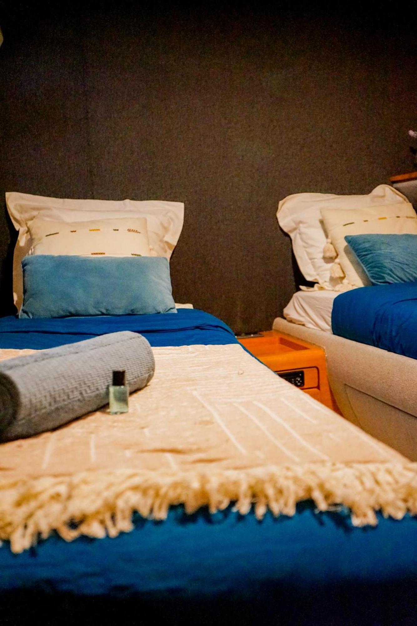 Hotel Yacht Aquamarina Vieux Port La Rochelle La Rochelle  Zewnętrze zdjęcie