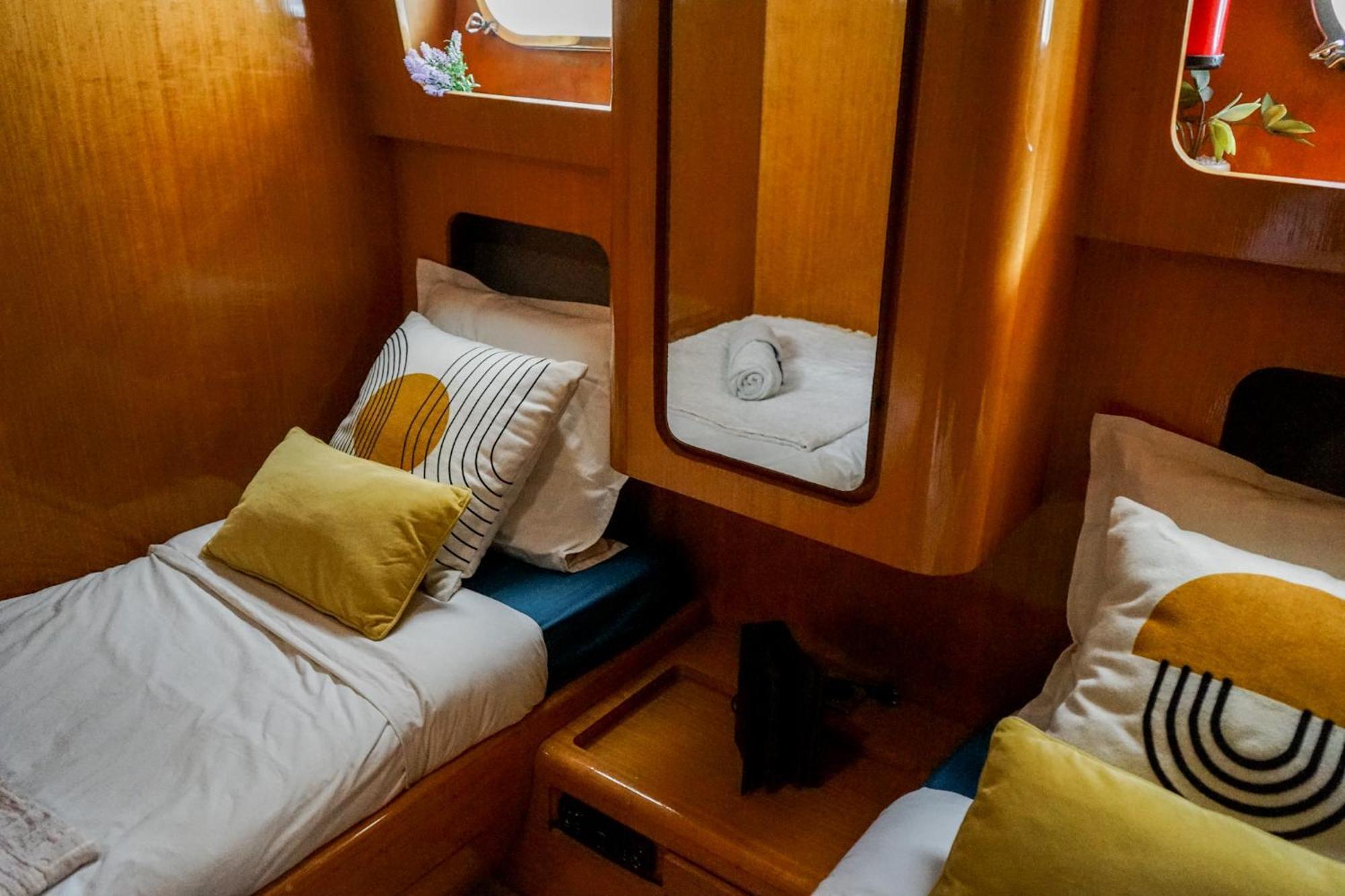 Hotel Yacht Aquamarina Vieux Port La Rochelle La Rochelle  Zewnętrze zdjęcie